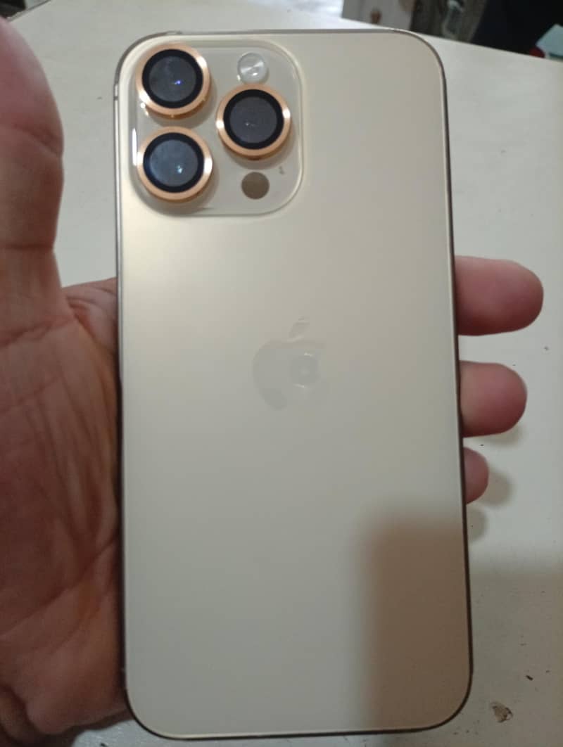 Apple iPhone 14 Pro Max 6