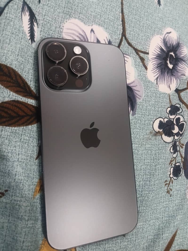 Apple iPhone 16 Pro Max 0