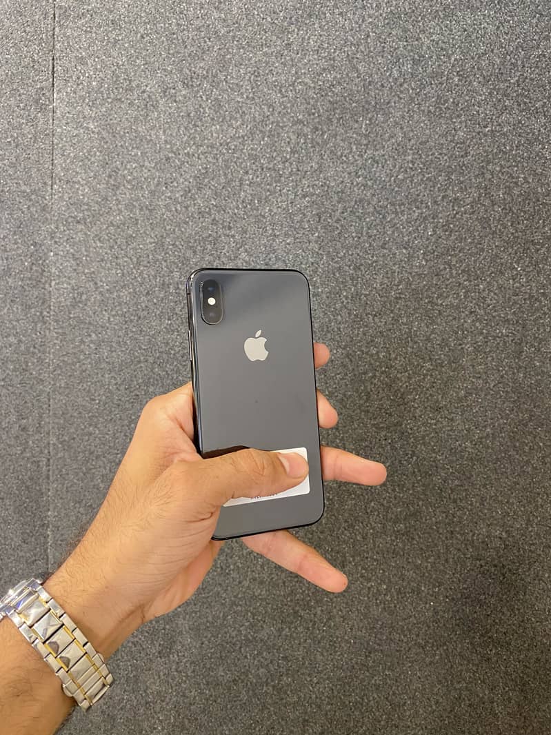 Apple iPhone XS 0