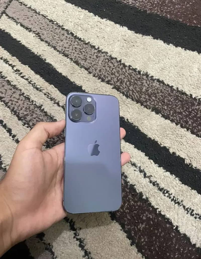 Apple iPhone 14 Pro Max 4