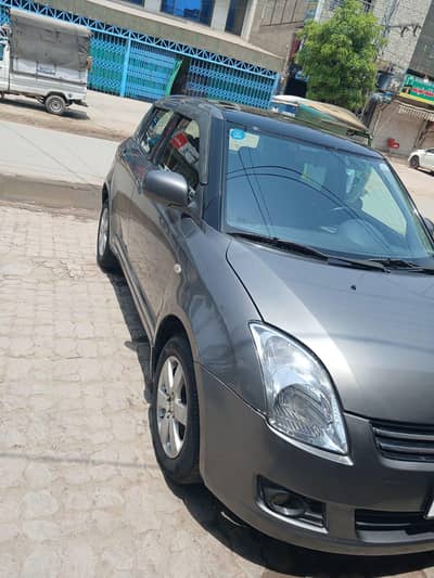 Suzuki Swift DLX