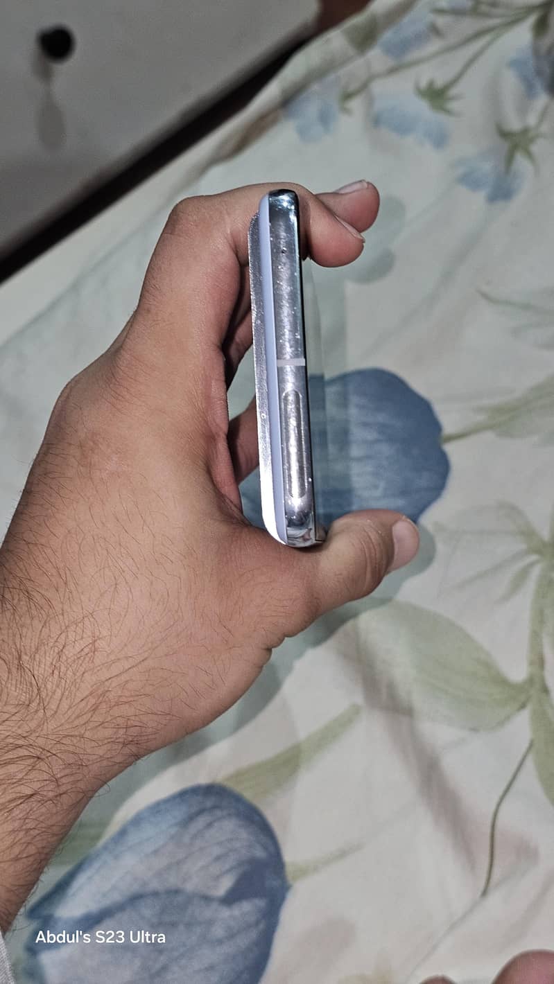 Google pixel 8 pro 4