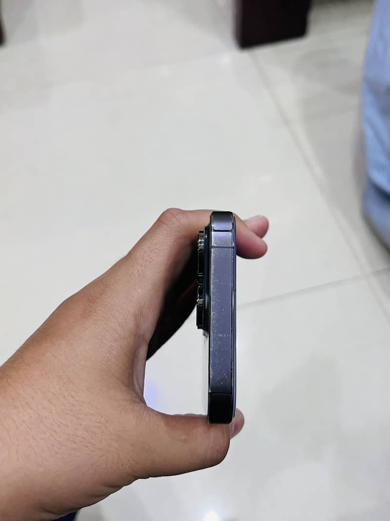 Apple iPhone 14 Pro 1