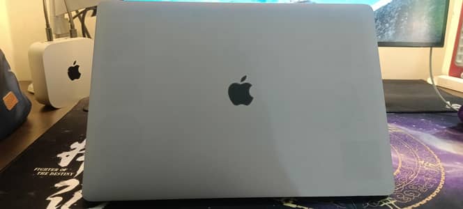 Apple MacBook Pro 2019 16" | 64 GB RAM | 512 SSD | 4GB Graphic Card |