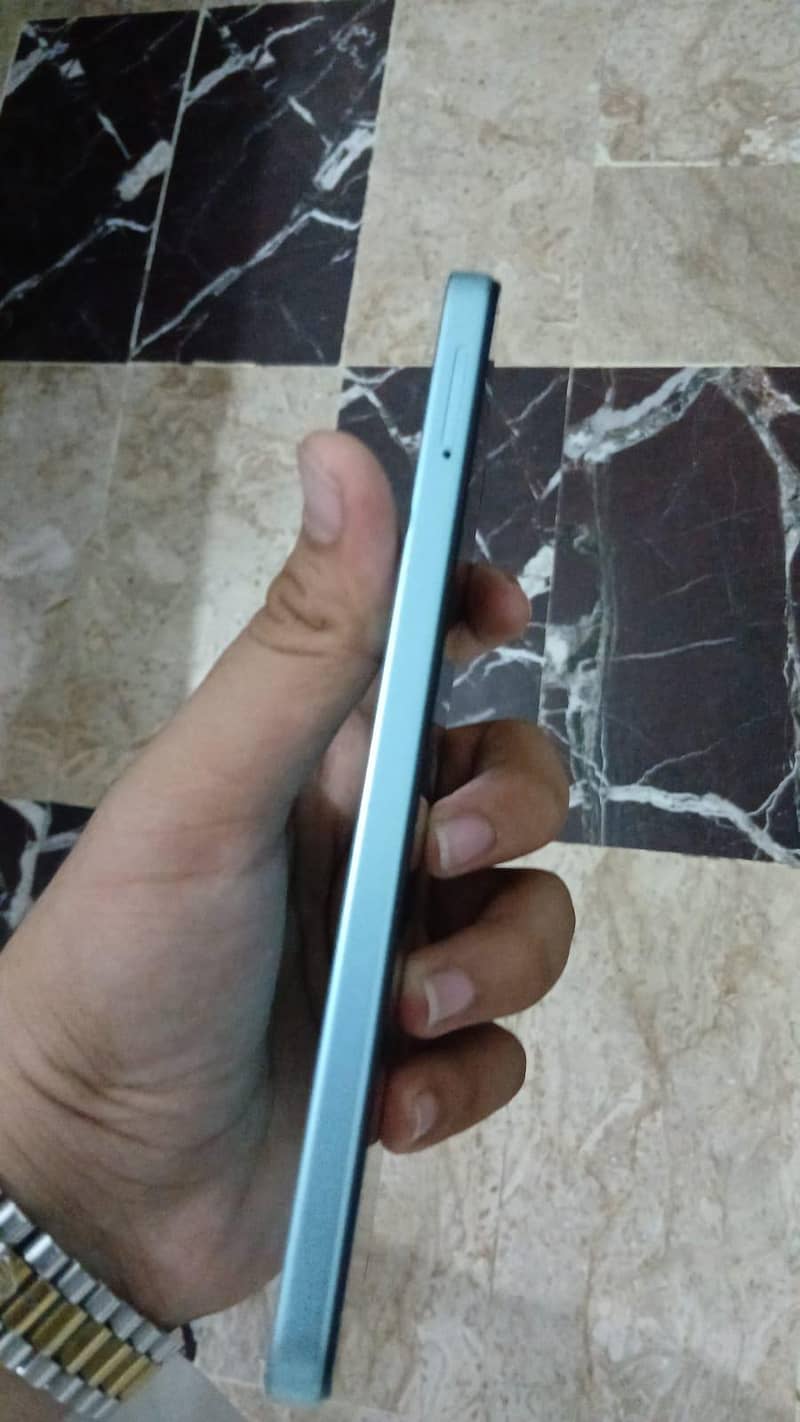 Tecno Spark Go 8
