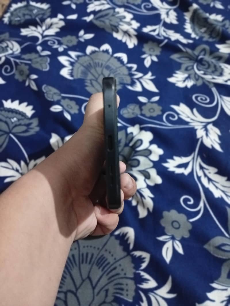 Xiaomi Redmi Note 12 4