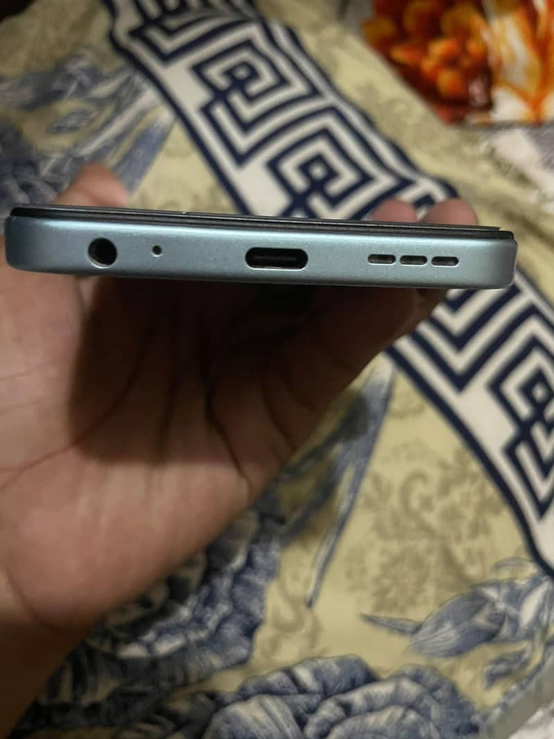 TECHNO SPARK 40C 1