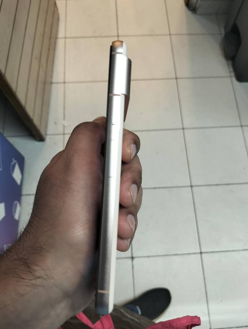 Google Pixel 8 1