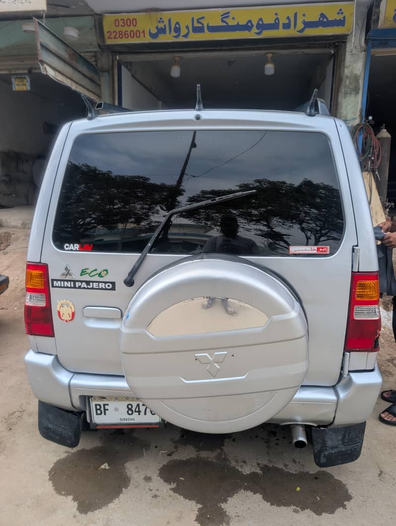 Mini Pajero 4