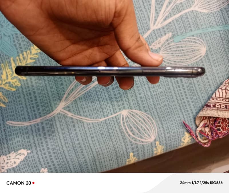 Apple iPhone 11 Pro 3