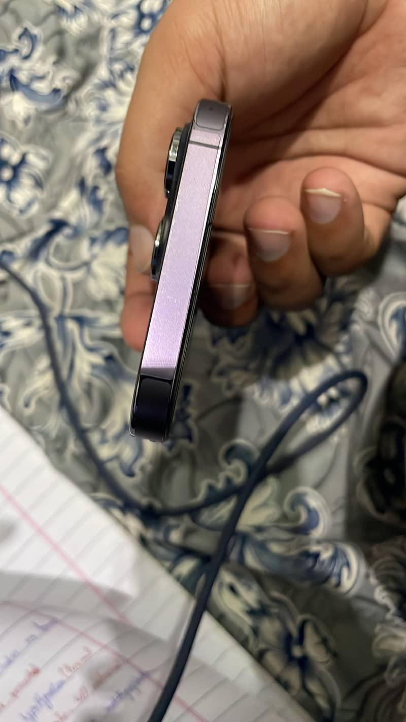 Apple iPhone 14 Pro Max 3