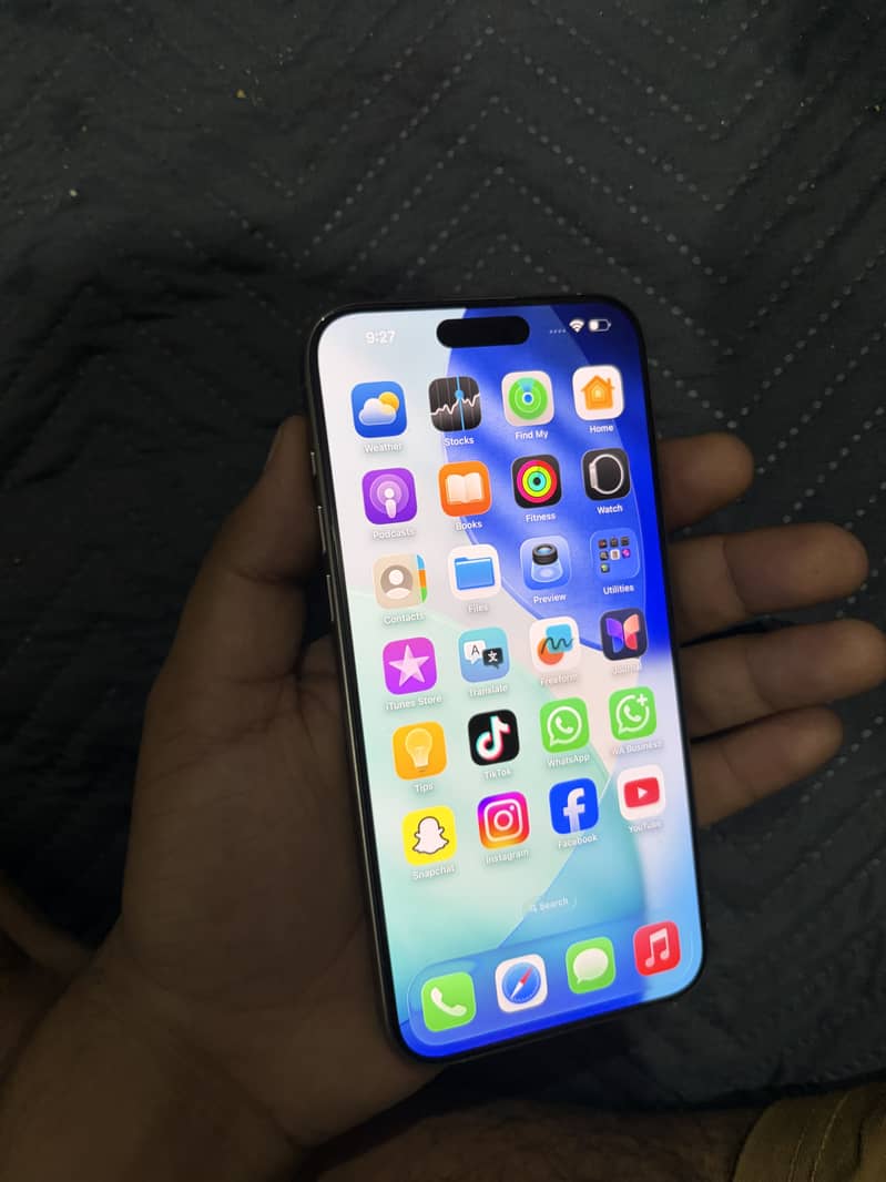 Apple iPhone 15 Pro Max 5
