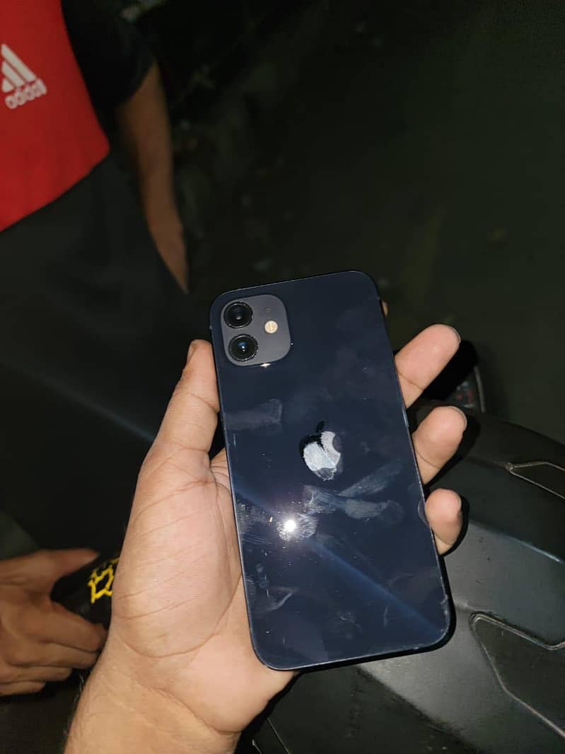 Apple iPhone 12 0