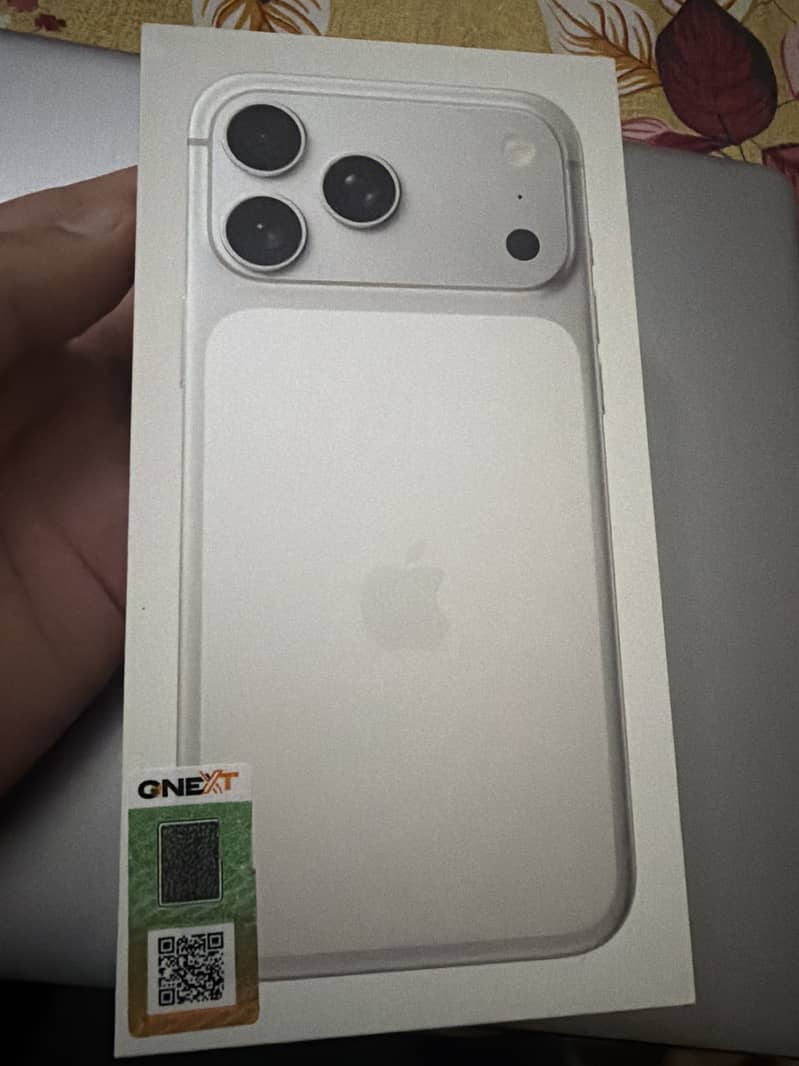 Apple iPhone 17 Pro Max 0