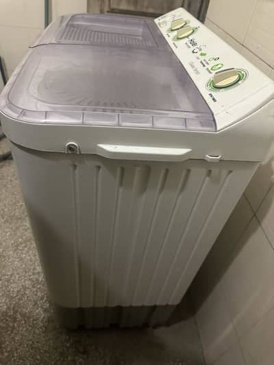 Twin tub washing machine  very minor used