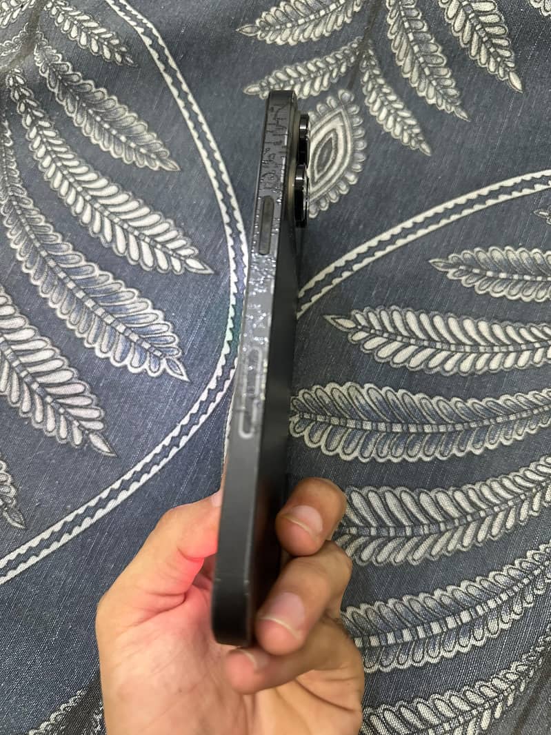 Apple iPhone 14 Pro Max 6