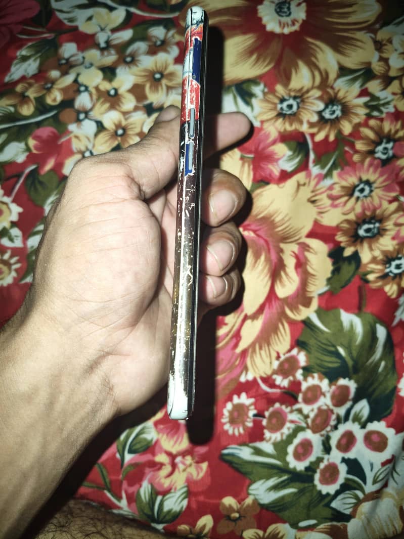 OPPO A54 4