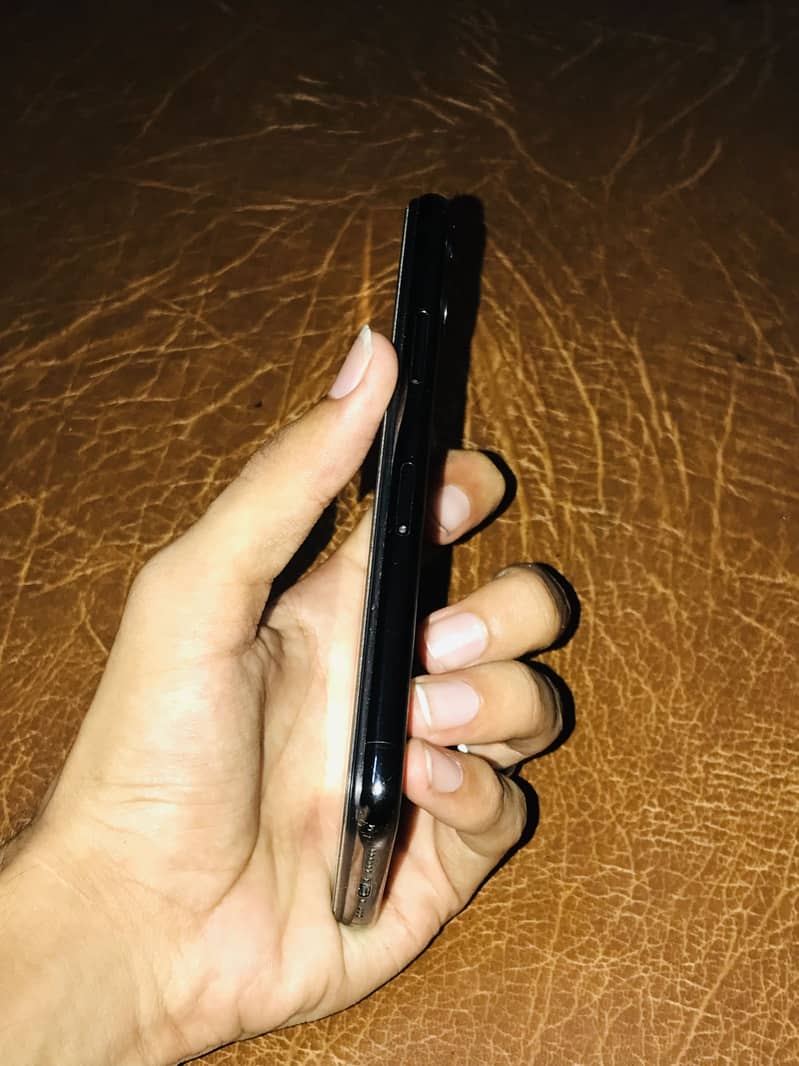 Apple iPhone 11 Pro 3