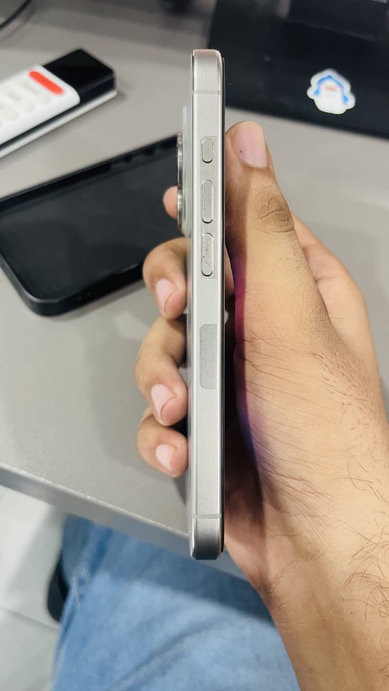 Apple iPhone 15 Pro 5