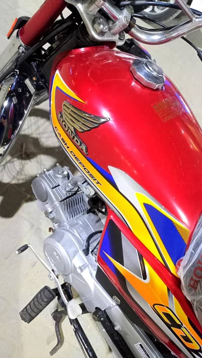 Honda CD-70 2025 model Karachi num Genuine mint condition