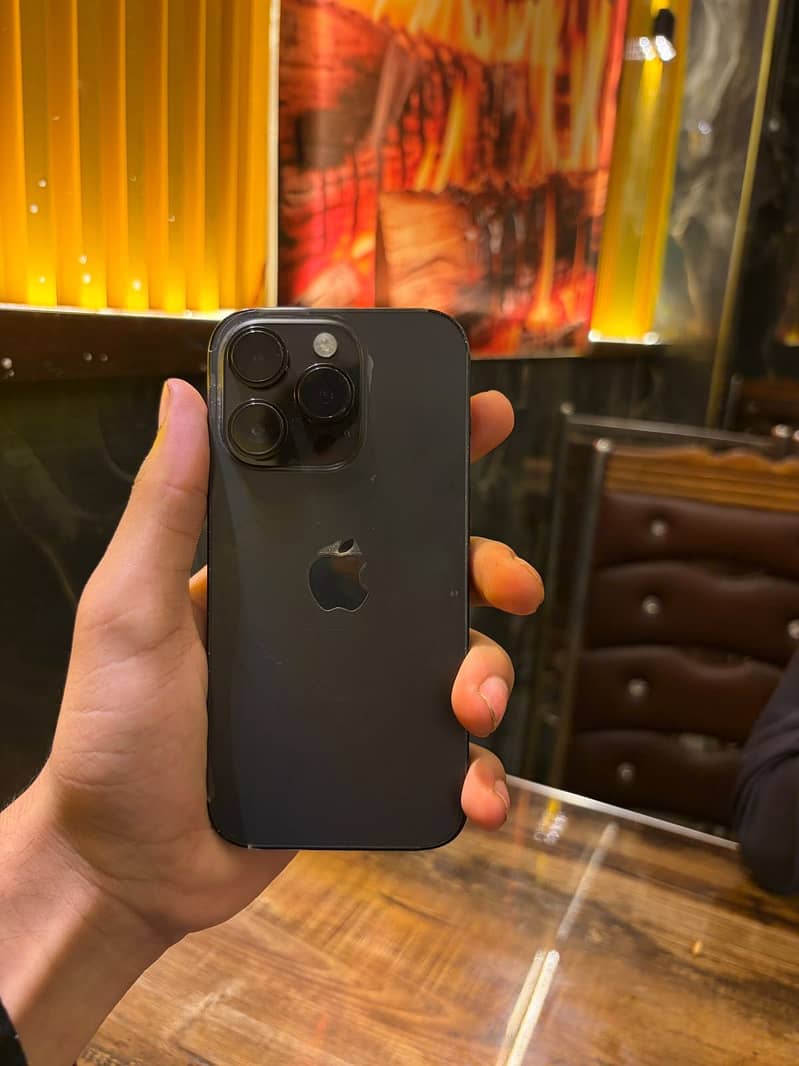 14 pro 3