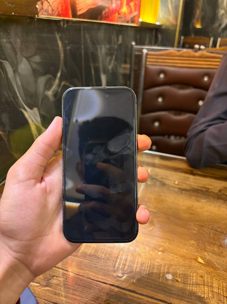 14 pro 4