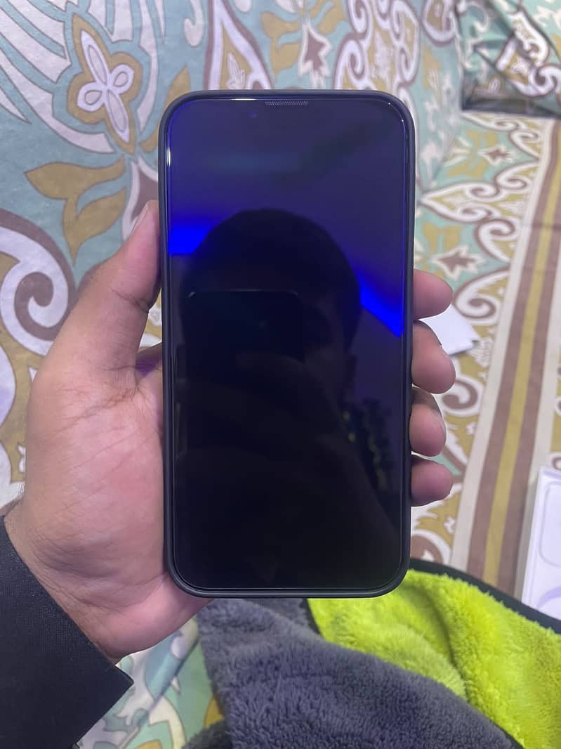 Apple iPhone 13 6