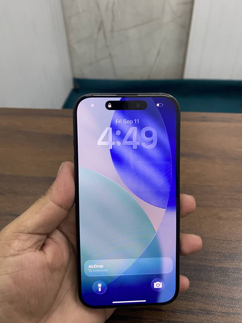 Apple iPhone 15 Pro 0
