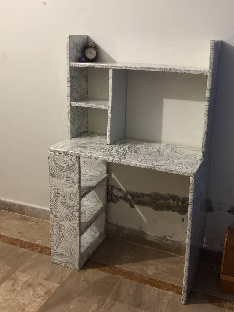 study table / modern style study table for sell 1