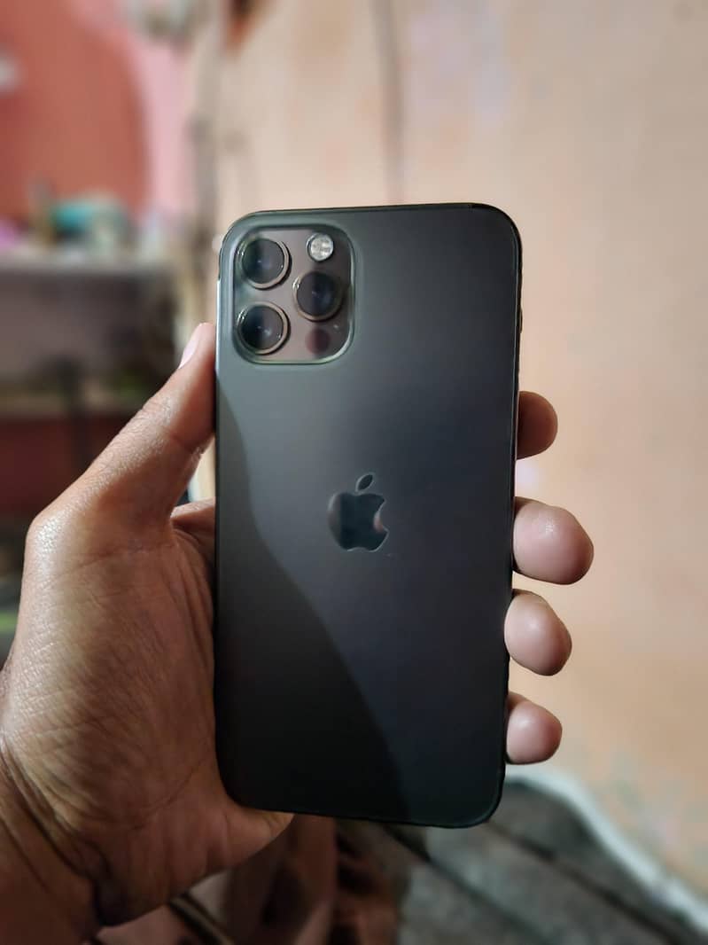 Apple iPhone 12 Pro 0