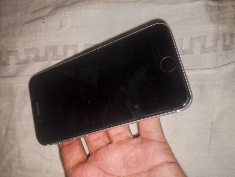 Apple iPhone SE 0