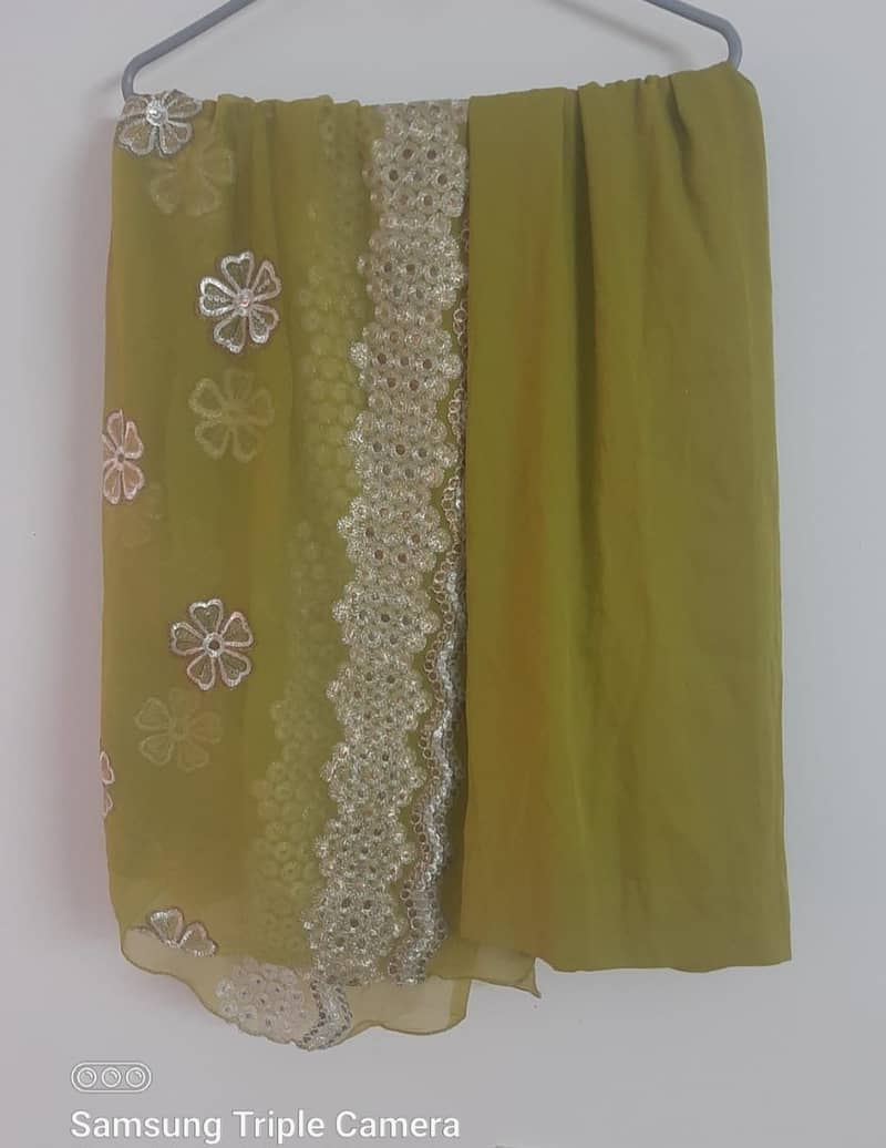 Size Medium,  Condition 9/10 1