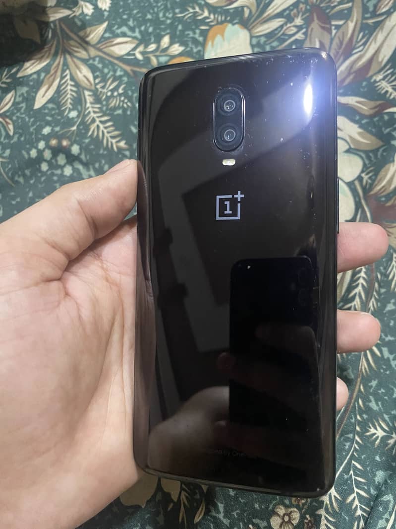 One Plus 6T 1