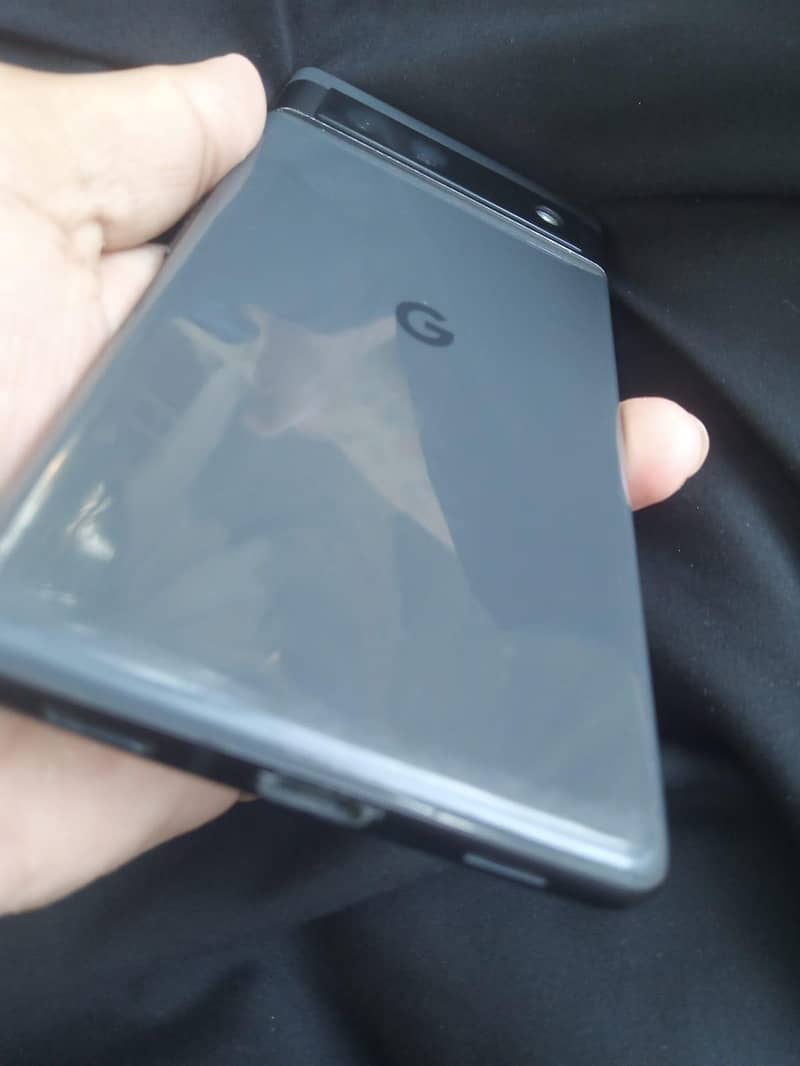 Google Pixel 7a 1
