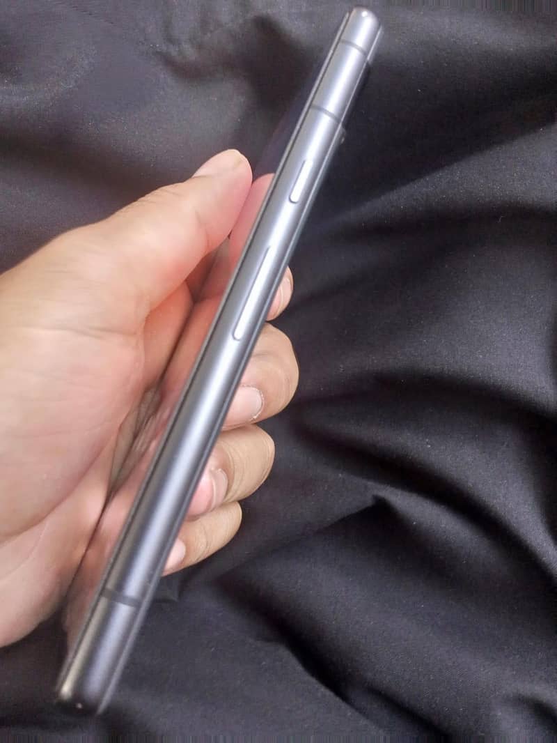 Google Pixel 7a 5