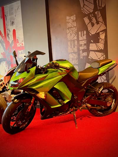 Kawasaki Z1000 SX — Sports Touring Heavy Bike