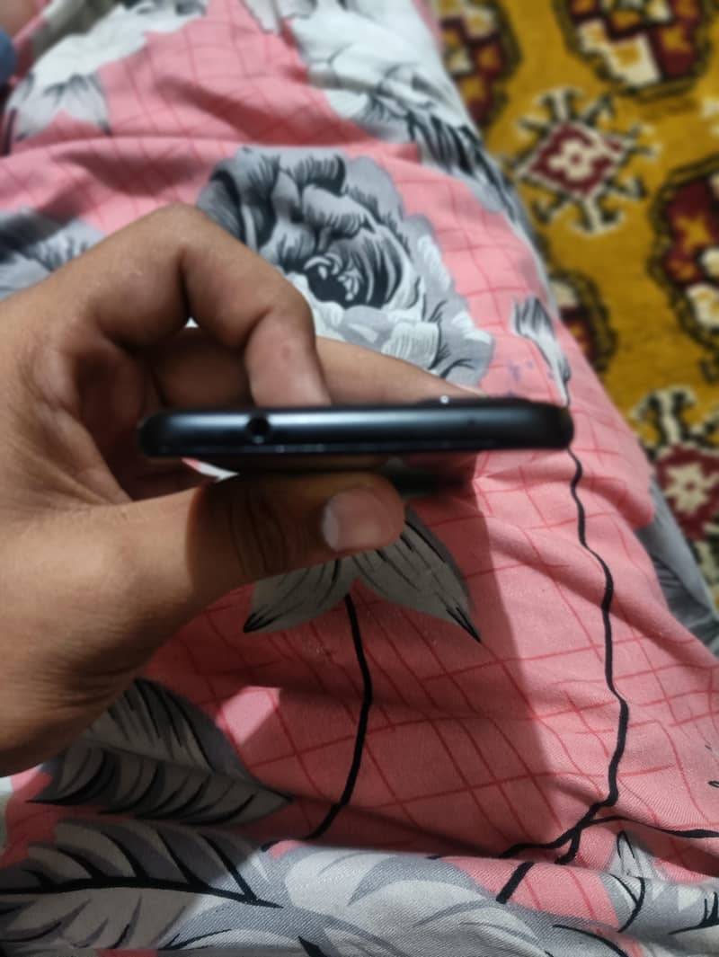 Google Pixel 4a 3
