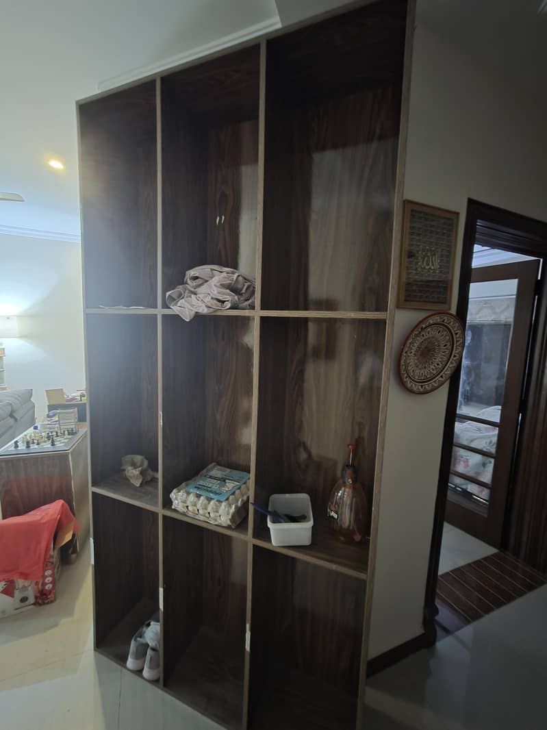 Shelves 0