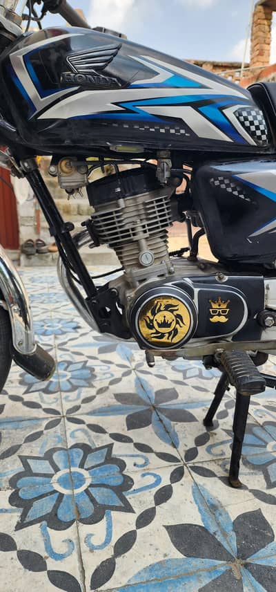 Crown 125 for sale