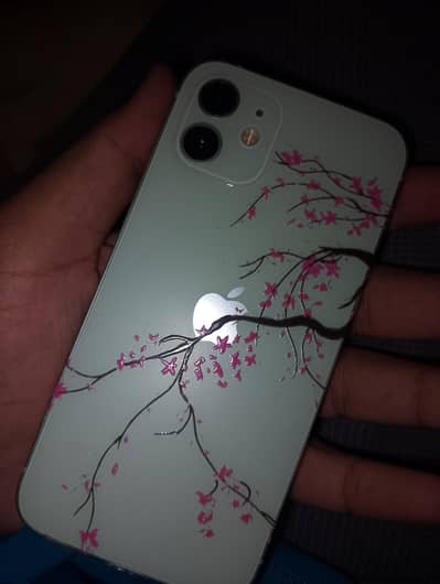 Apple iPhone 12