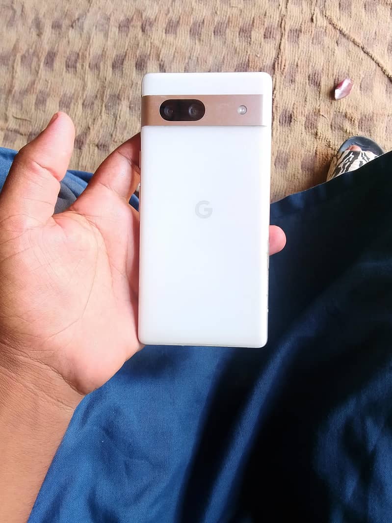 Google Pixel 7a 1