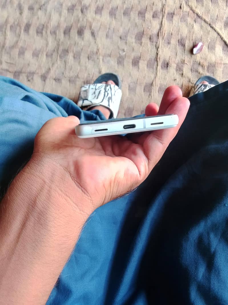 Google Pixel 7a 3