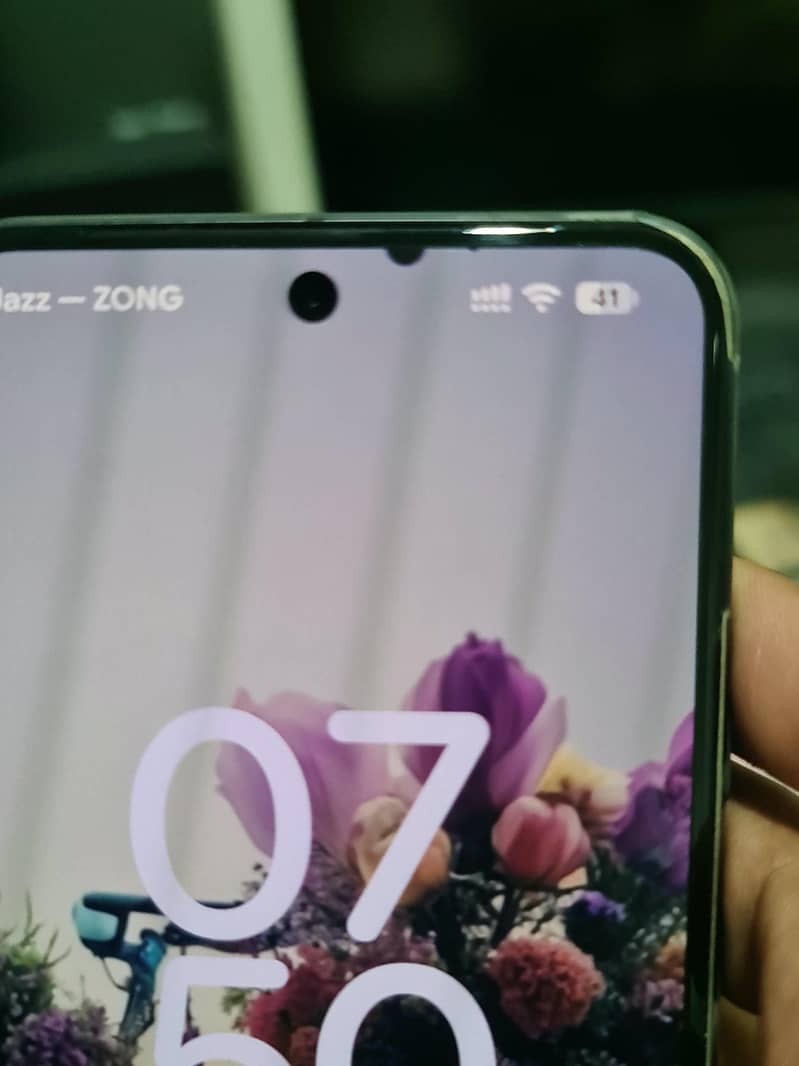 Google Pixel 8 4