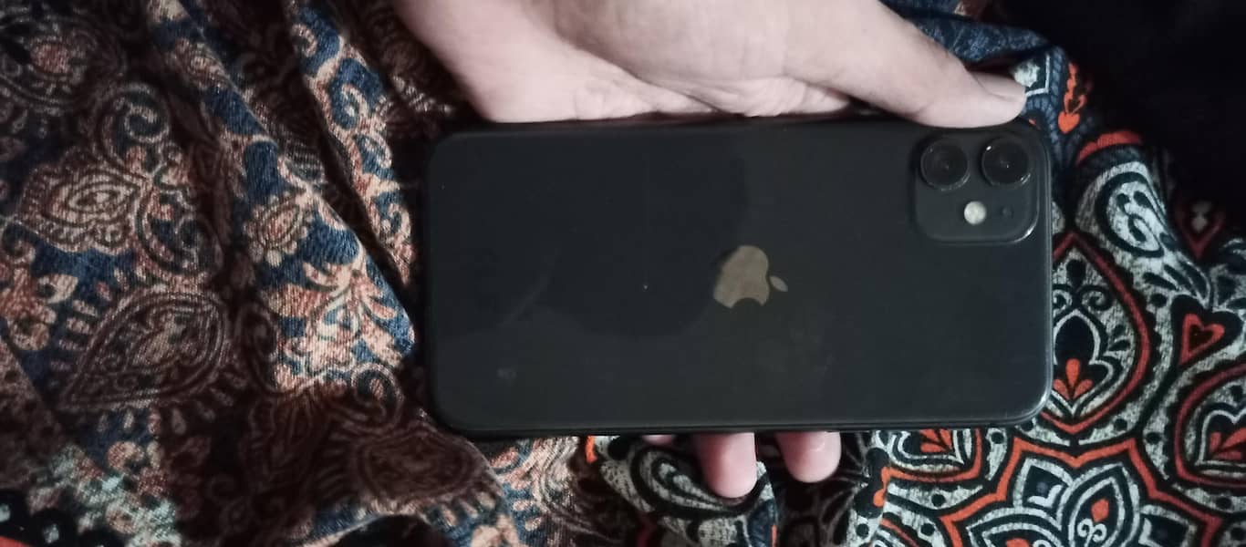 Apple iPhone 11 3