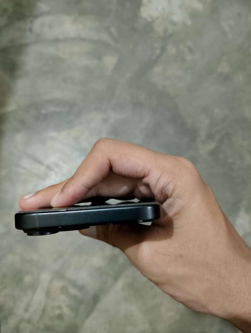 Apple iPhone 15 2