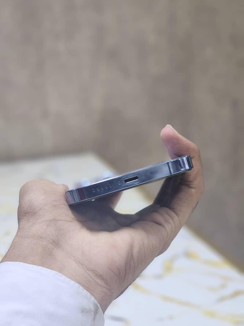 Apple iPhone 13 Pro 2
