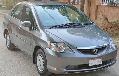 HONDA CITY IDS-I 1.3CC HONDA MAINTAIN CHILLED AC AUTOFAN {GENUINE CAR]