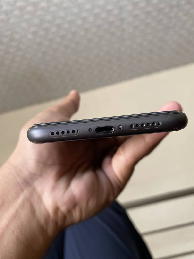 Apple iPhone 11 2