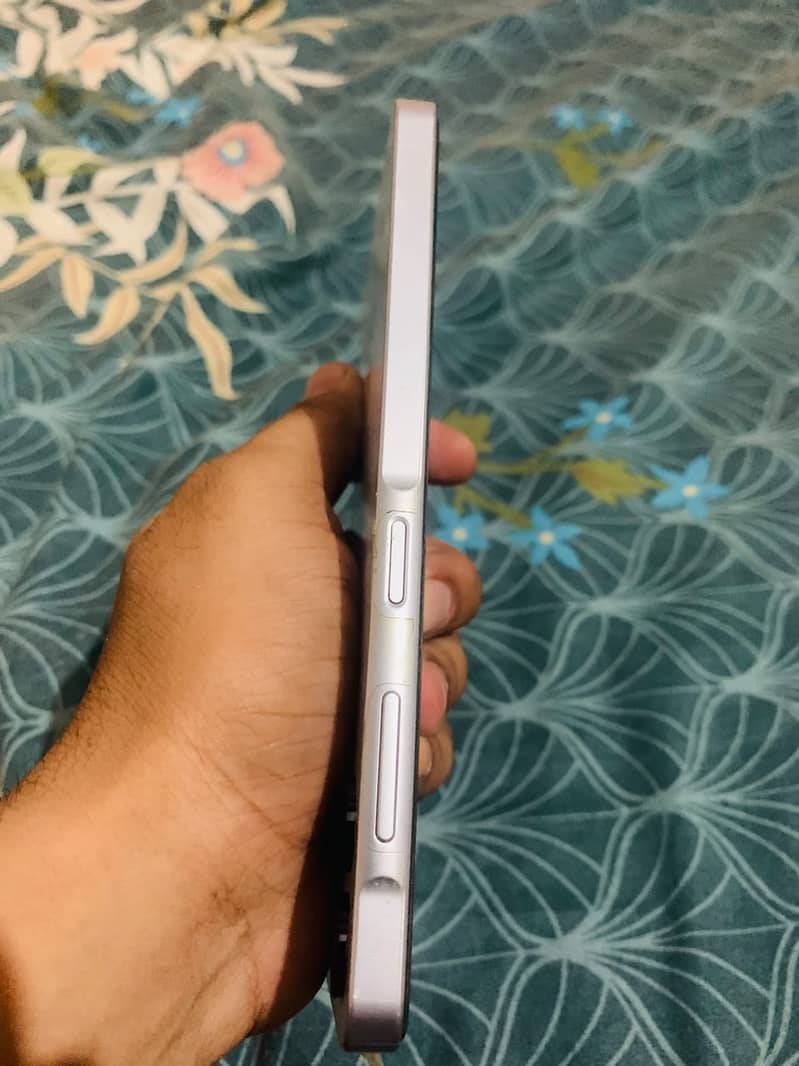 Samsung Mobile A06 3