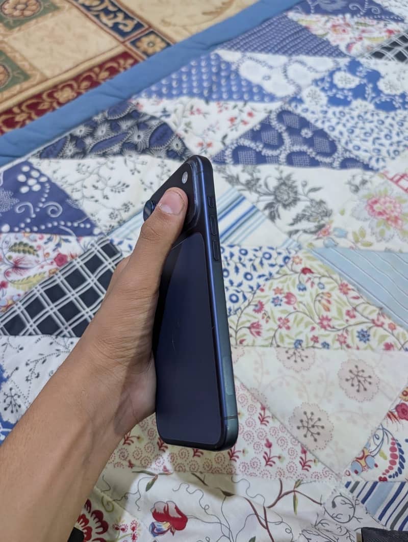 Apple iPhone 17 Pro Max 1
